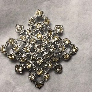 Vintage Crystal Snow Flake brooch Sarah Coventry